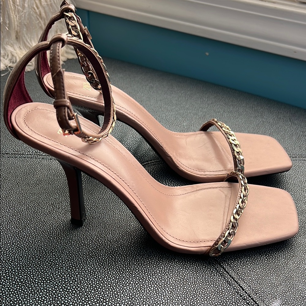 Zara High Heeled Gold Chain Sandals
